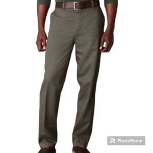 Dockers D3 Signature Classic-Fit Flat-Front Pants Gray Size W36/L29